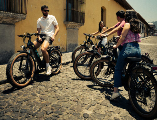 Descubre la Ciudad Colonial de Antigua Guatemala con E-Bikes